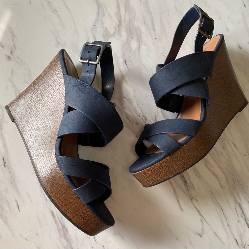 🍉 5 for $25 Sale! 🍉 
INDIGO RD CRISS CROSS WEDGE SANDAL SZ 9